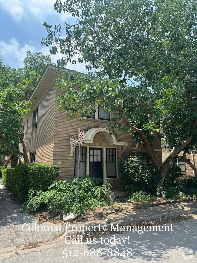 Building Photo - 705 Graham Pl Unit 705 1/2 Rental