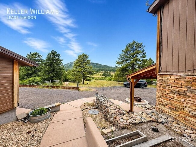 Photo - 9170 Frank Rd