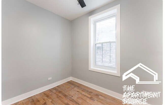 Photo - 1624 W Beach Ave Unidad 2R