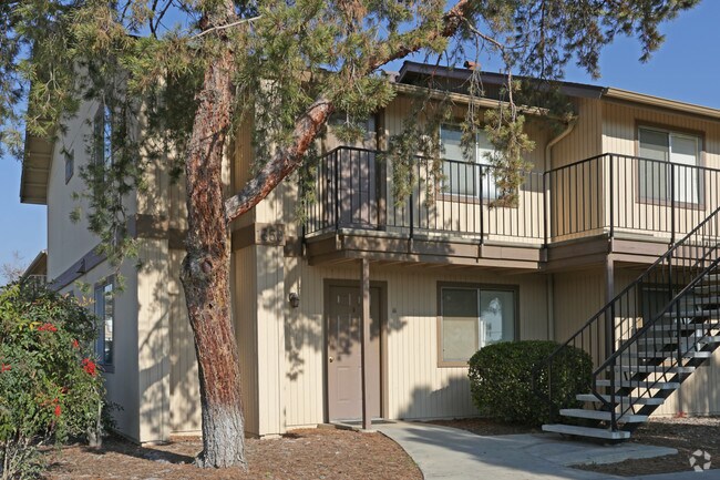 Willow Glen Apartments - Willow Glen Apartments