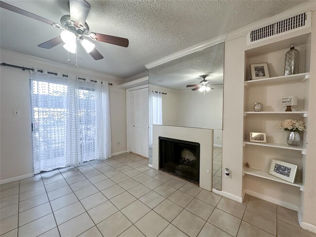 Photo - 2121 Hepburn St Condo Unit 1110