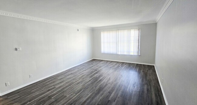 Photo - 611 Levering Ave