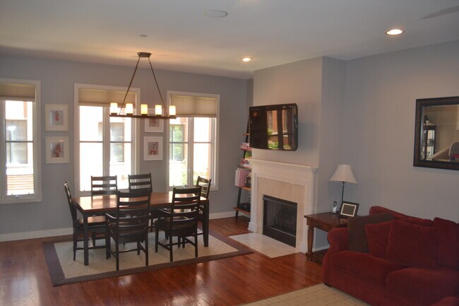 Photo - 1117 W Monroe St Unidad 11