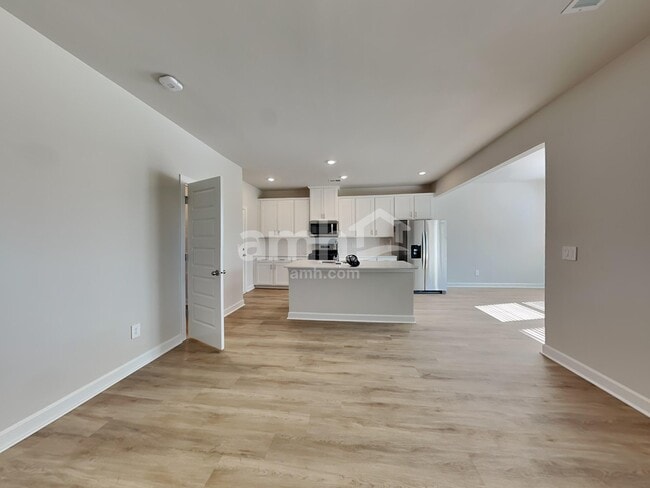 Photo - 521 Crowder Pl