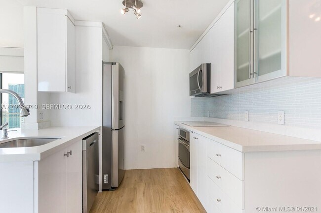 Photo - 90 SW 3rd St Unit 4004