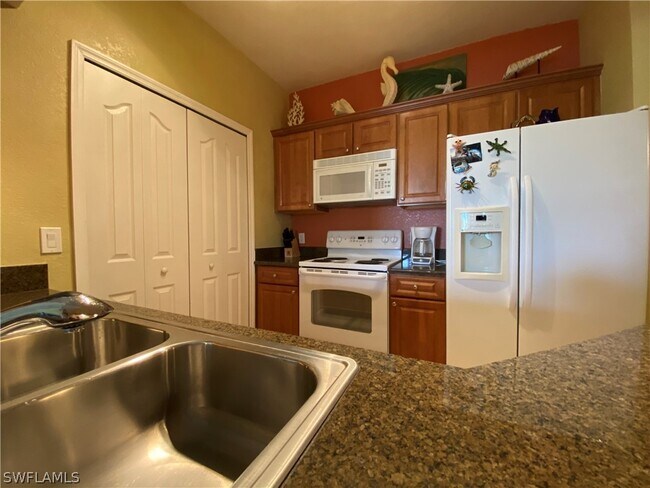 Photo - 12940 Positano Cir Unit 204