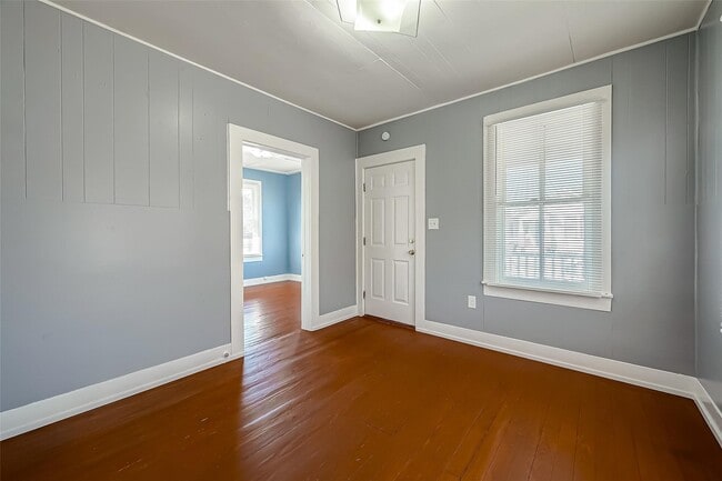 Photo - 2611 Tierwester St