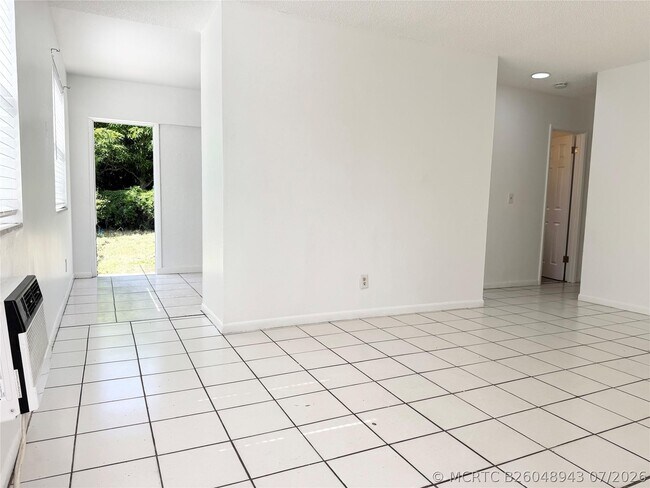 147 W 17th St