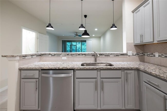 Photo - 1280 Pavia Dr