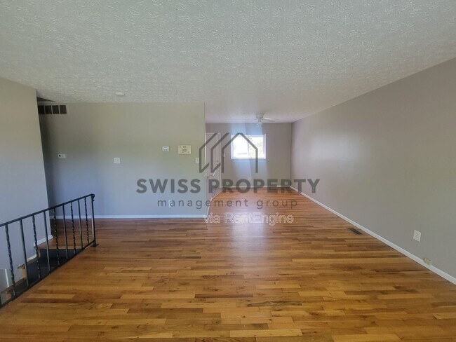 Photo - 2928 Landon Dr