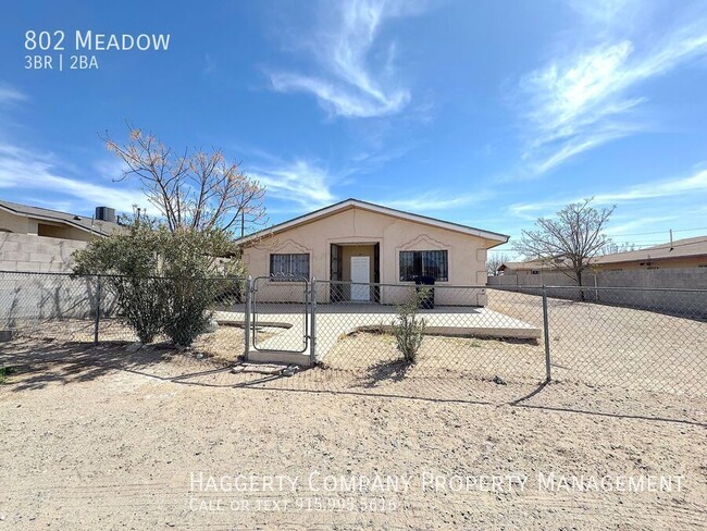 Far West El Paso 3bed/2bath Refrig A/C! - Far West El Paso 3bed/2bath Refrig A/C! House