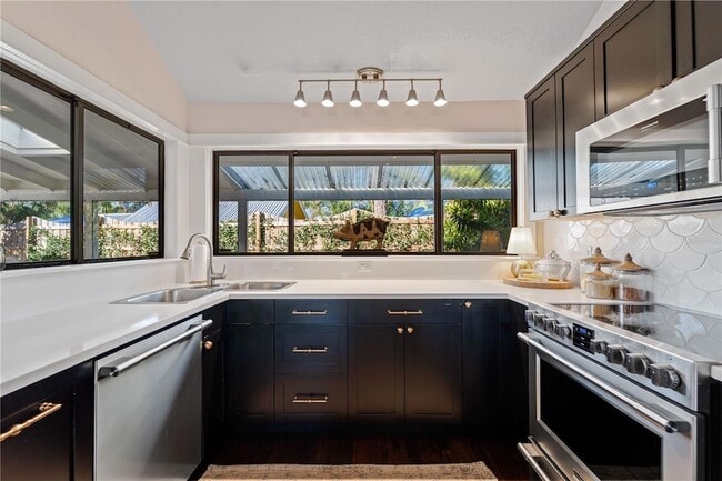 Photo - 731 Texas St