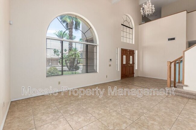 Photo - 1819 E Cascade Dr