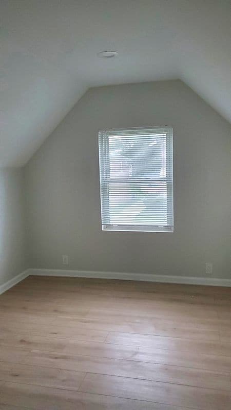 Photo - 9611 Grandmont Ave