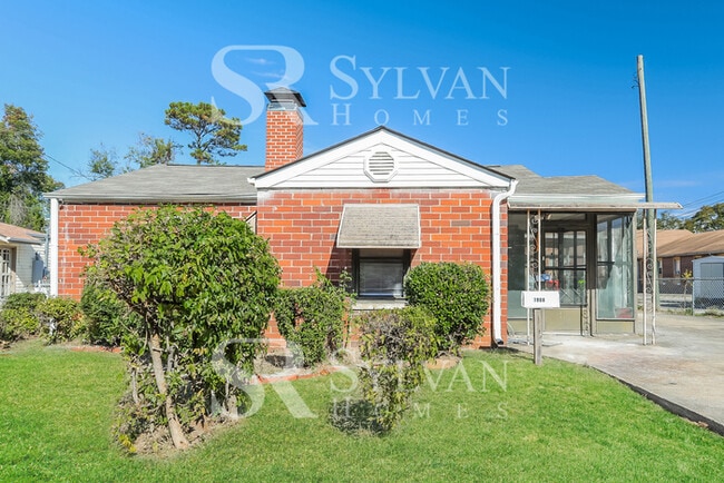 Photo - 3 BR, 2 BA home in Oakwood Estates