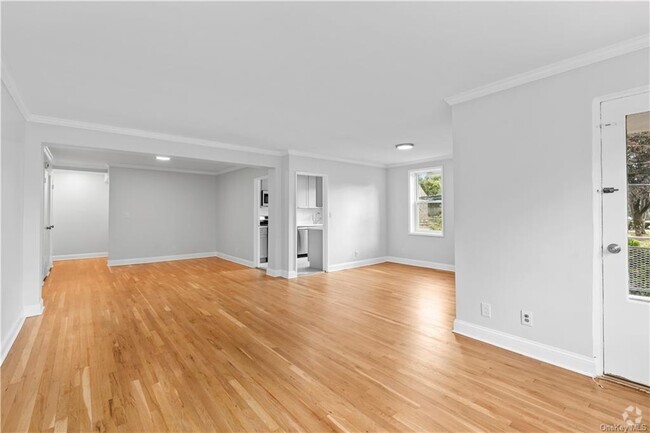 Building Photo - 700 Scarsdale Ave Unit 2C Rental