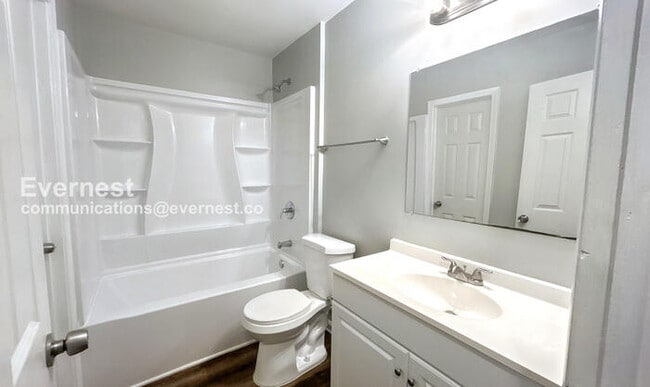 Photo - 1779 Gretna Green Way