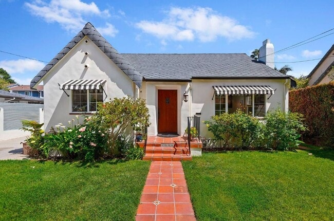 Photo - 1008 Carpinteria St