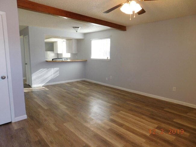 Photo - 910 N 7th St