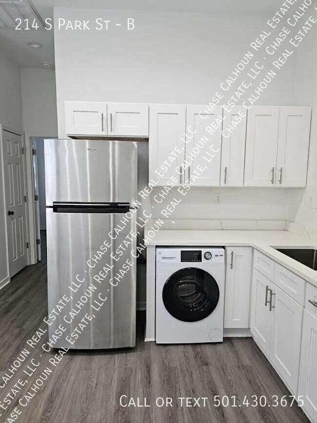 Photo - 214 S Park St Unit B