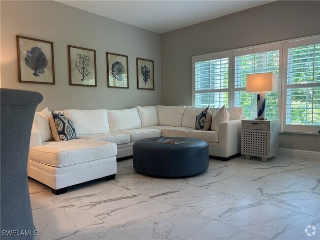 Building Photo - 5897 Chanteclair Dr Unit 314 Rental