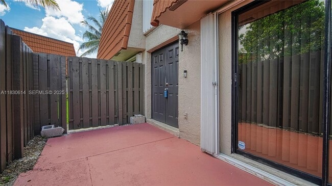 Photo - 11101 SW 15th Manor