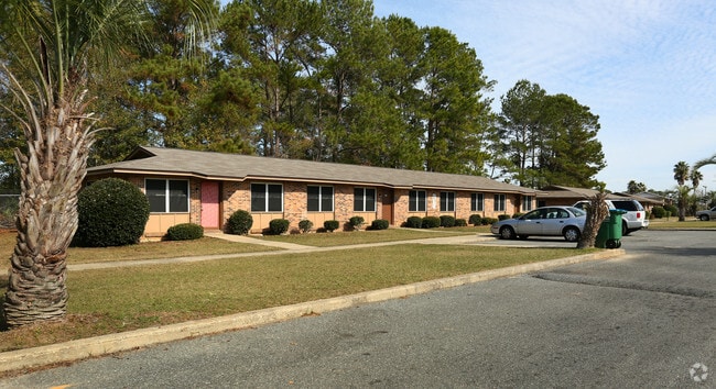 Photo - Riverside Apartments
