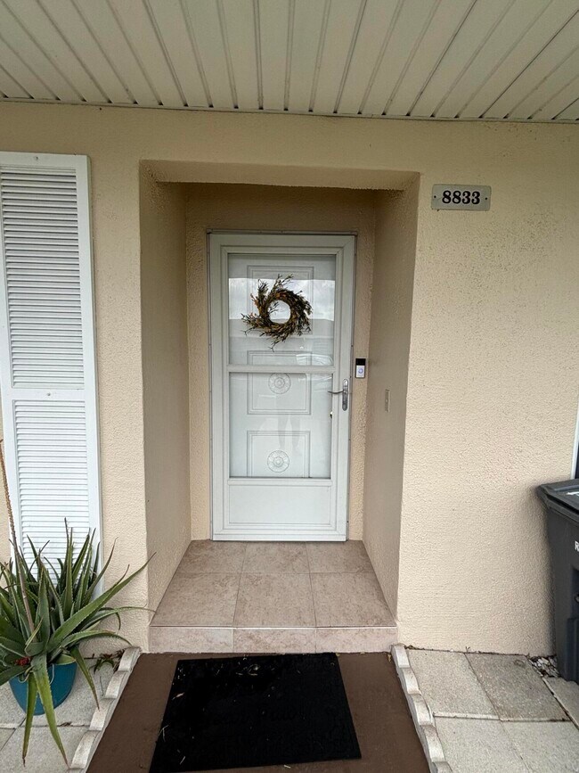 Photo - 8833 Bella Vista Dr Unit 8833