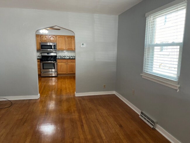 Photo - 3918 Coleman St