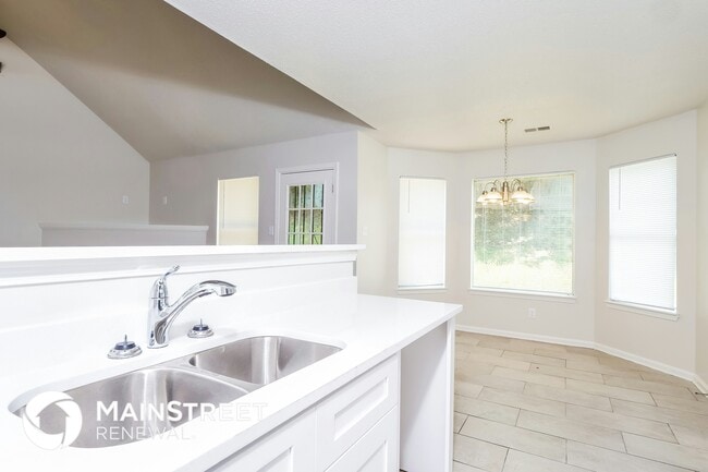 Photo - 6096 Hallum Dr