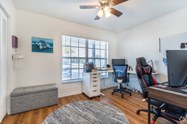 2BR, 2BA - 1,150SF - Secondary Bedroom