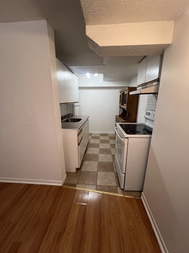 Photo - 150 Young St Unité 3