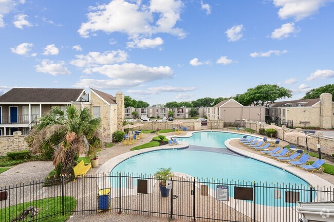 Building Photo - The Terrace at Sam Houston Rental