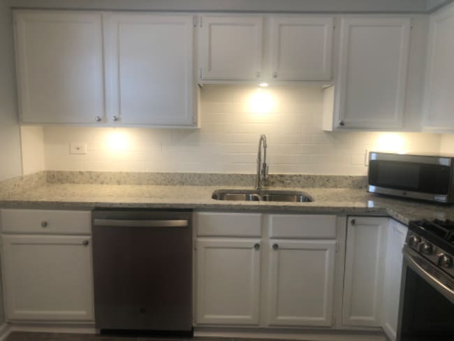 Photo - 6044 N Melvina Ave