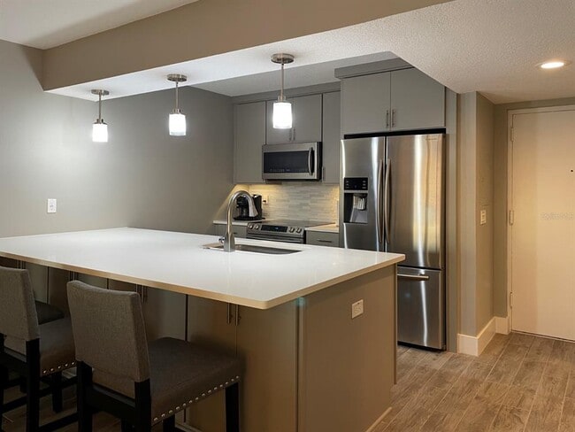 Photo - 4900 Brittany Dr S Unit 1610