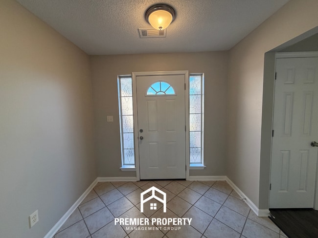 Photo - 45 Pine Ridge Cove