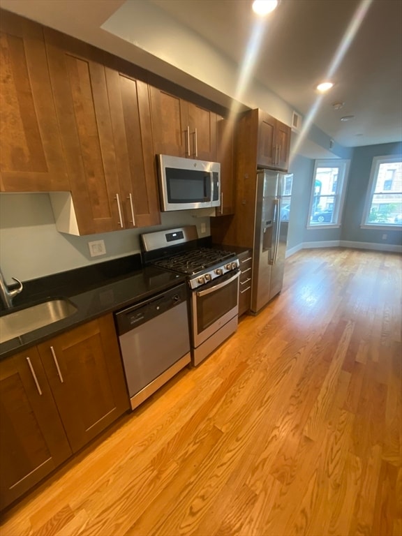 Building Photo - 233 Kelton St Unit 3A