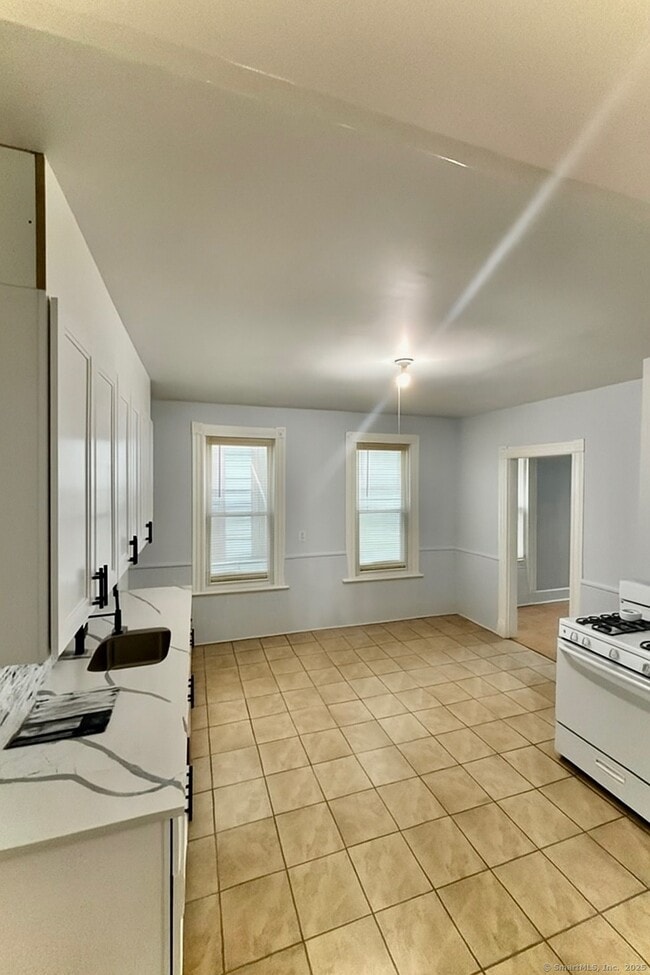 Building Photo - 57 Houston St Unit Flr 1