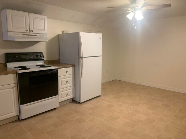 Photo - 354 Main St Unit 8