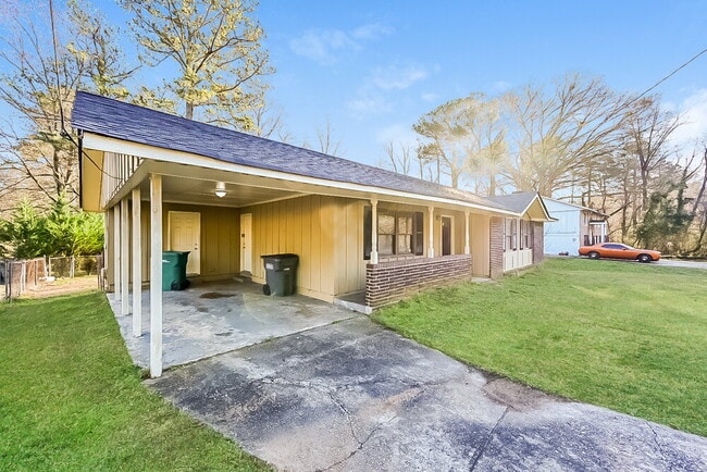 Photo - 263 Roxbury Dr