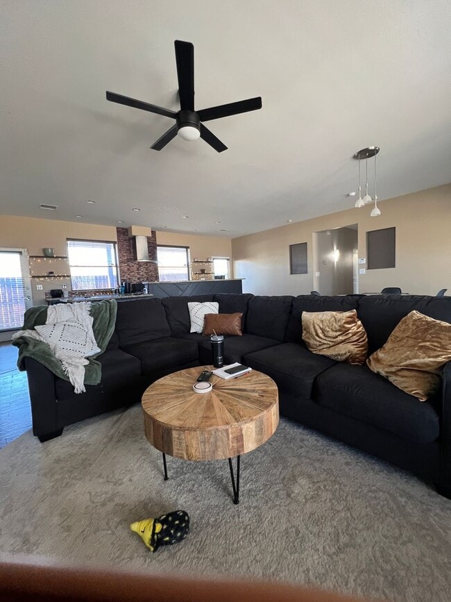 Photo - Charming , Single story 3 Bedroom , 2 Bath Home!