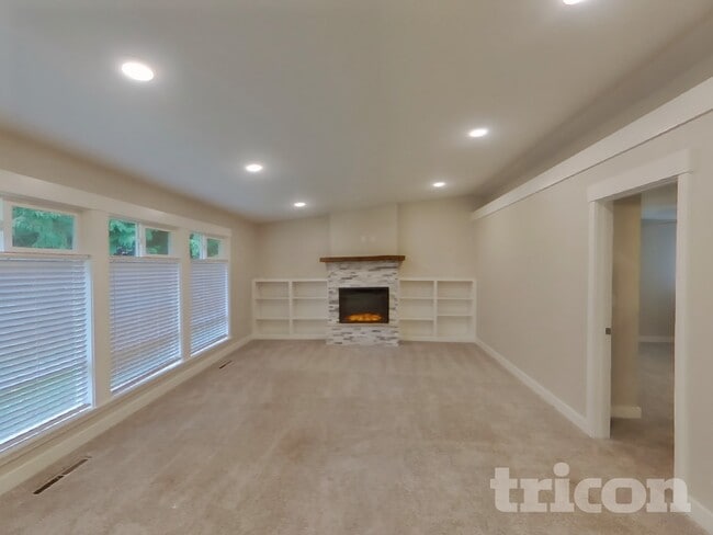 Photo - 4911 64th Ave W