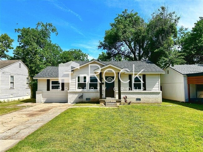 Building Photo - 1225 NW 99th St Rental