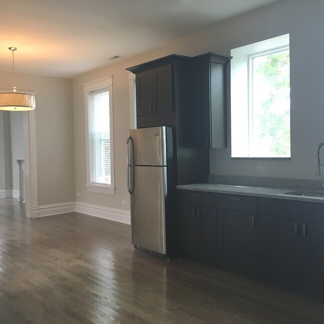 Photo - 2002 S Desplaines St Unit 1F