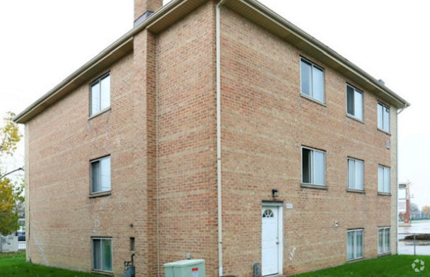 Building Photo - 9662 Golf Terrace Unit 1W Rental
