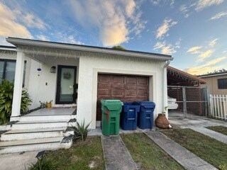 1090 NW 91st St