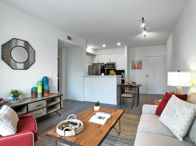 Atwood Hollywood Boutique Apartments