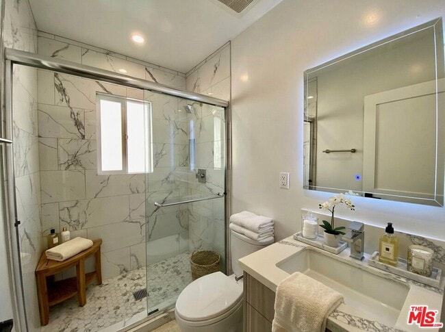 Photo - 3207 W 3rd St Unidad 10