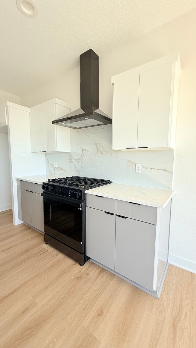 Photo - 1104 NW Sproul Dr