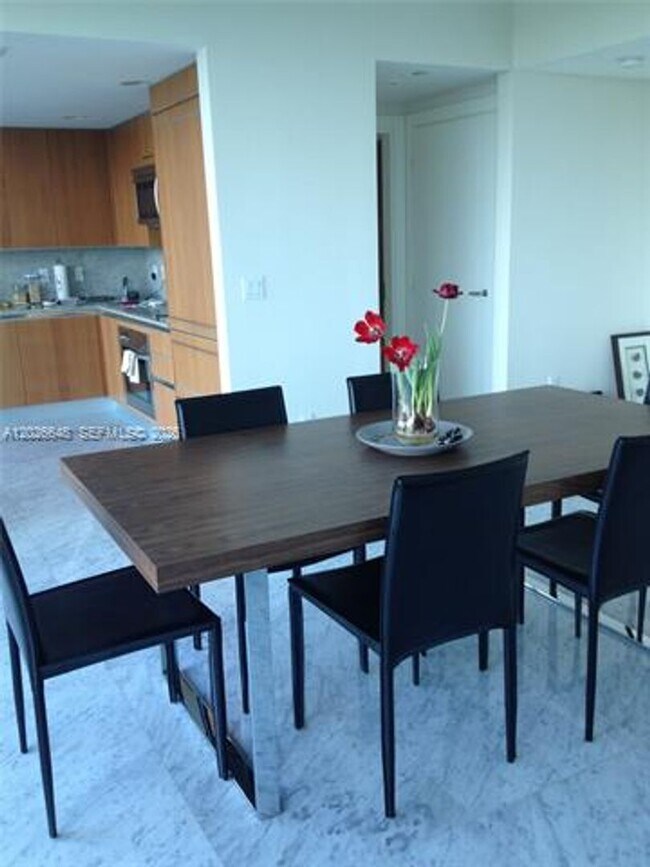 Photo - 2627 S Bayshore Dr